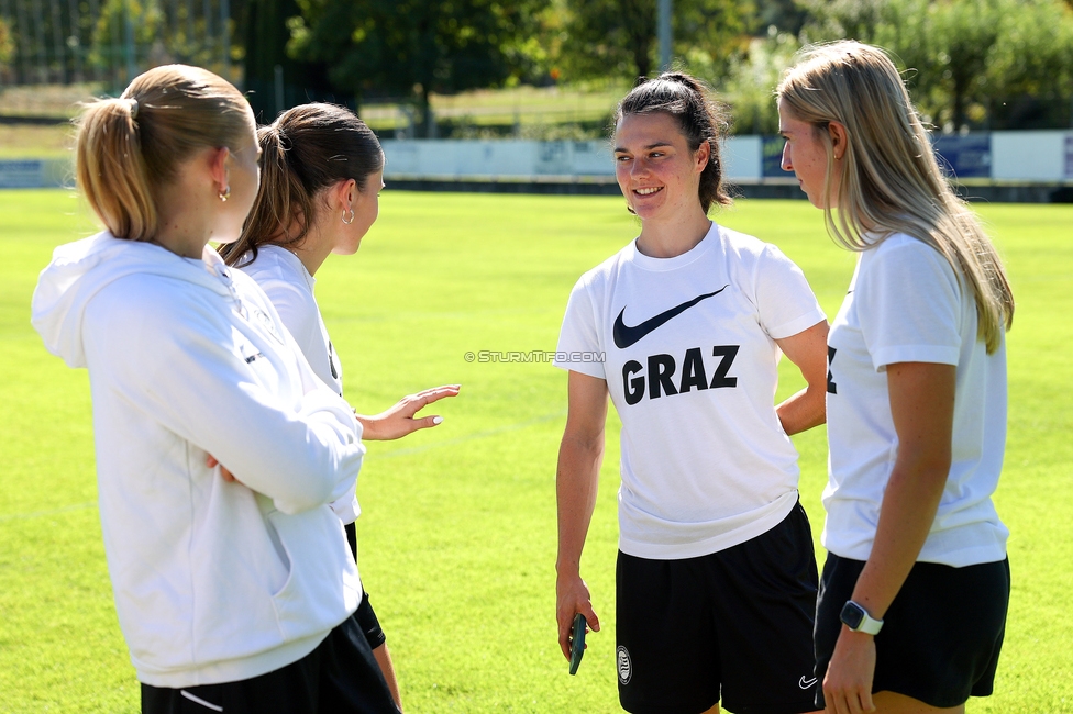 Sturm Damen - Ajax Frouwen
UEFA Women's Europa Cup, 1. Runde, SK Sturm Graz Damen - Ajax Amsterdam, Stadion Hollenegg, 18.09.2025.

Foto zeigt Zala Kustrin (Sturm Damen)
