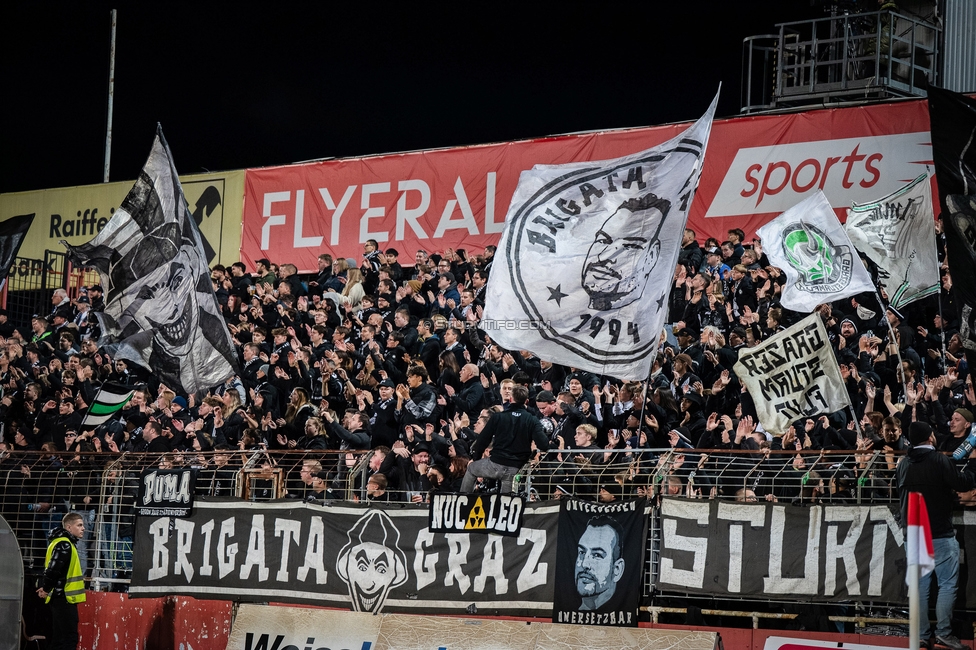 Admira - Sturm Graz
OEFB Cup Achtelfinale, Admira Wacker - SK Sturm Graz, Stadion Suedstadt Maria Enzersdorf, 29.10.2025. 

Foto zeigt Fans von Sturm
