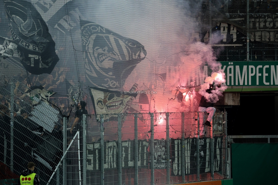 Rapid Wien - Sturm Graz
Oesterreichische Fussball Bundesliga, 12. Runde, SK Rapid Wien - SK Sturm Graz, Weststadion Wien, 02.11.2025. 

Foto zeigt Fans von Sturm
