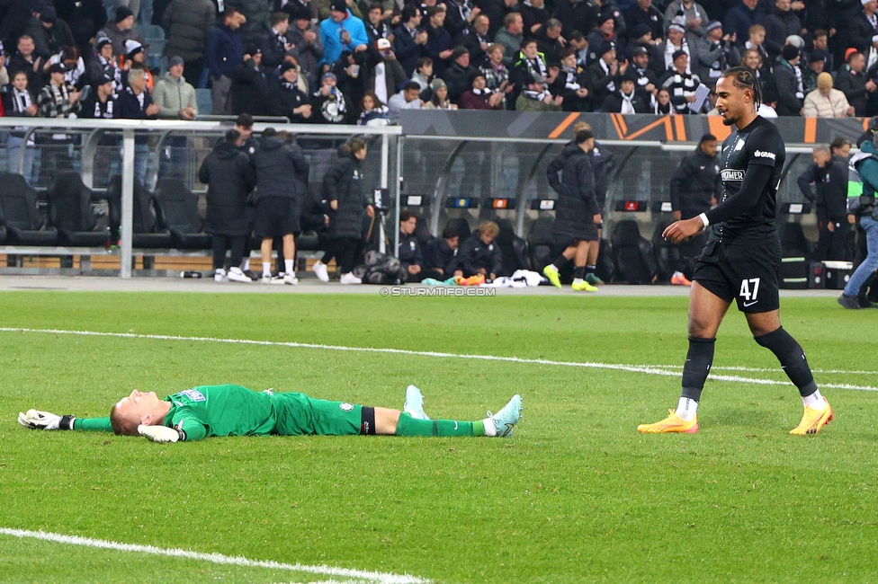Sturm Graz - Nottingham
UEFA Europa League Gruppenphase 4. Spieltag, SK Sturm Graz - Nottingham Forest, Stadion Liebenau Graz, 06.11.2025. 

Foto zeigt Oliver Christensen (Sturm) und Emanuel Aiwu (Sturm)
