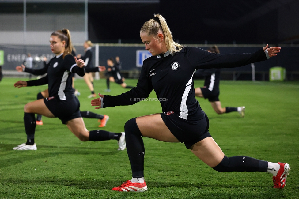 Sturm Damen - Vienna
OEFB Frauen Bundesliga, 12. Runde, SK Sturm Graz Damen - First Vienna, Trainingszentrum Messendorf, 07.11.2025. 

Foto zeigt Laura Lillholm-Petersen (Sturm Damen)
