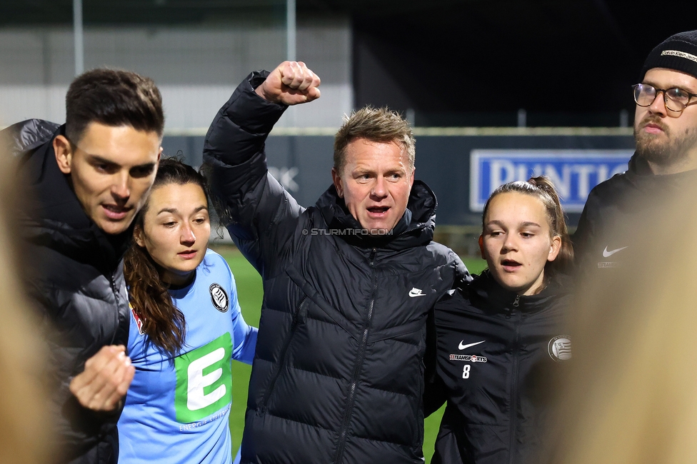 Sturm Damen - Vienna
OEFB Frauen Bundesliga, 12. Runde, SK Sturm Graz Damen - First Vienna, Trainingszentrum Messendorf, 07.11.2025. 

Foto zeigt Daniel Gutschi (Torwart-Trainer Sturm Damen)
