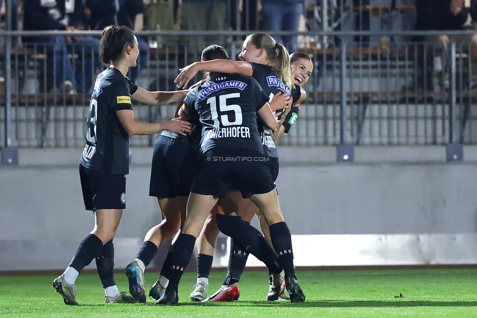 Sturm Damen - Vienna
OEFB Frauen Bundesliga, 12. Runde, SK Sturm Graz Damen - First Vienna, Trainingszentrum Messendorf, 07.11.2025. 

Foto zeigt die Mannschaft der Sturm Damen
