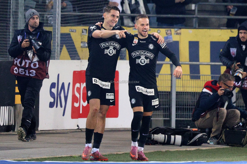 Sturm Graz - RB Salzburg
Oesterreichische Fussball Bundesliga, 13. Runde, SK Sturm Graz - FC RB Salzburg, Stadion Liebenau Graz, 09.11.2025. 

Foto zeigt Leon Grgic (Sturm) und Tomi Horvat (Sturm)
