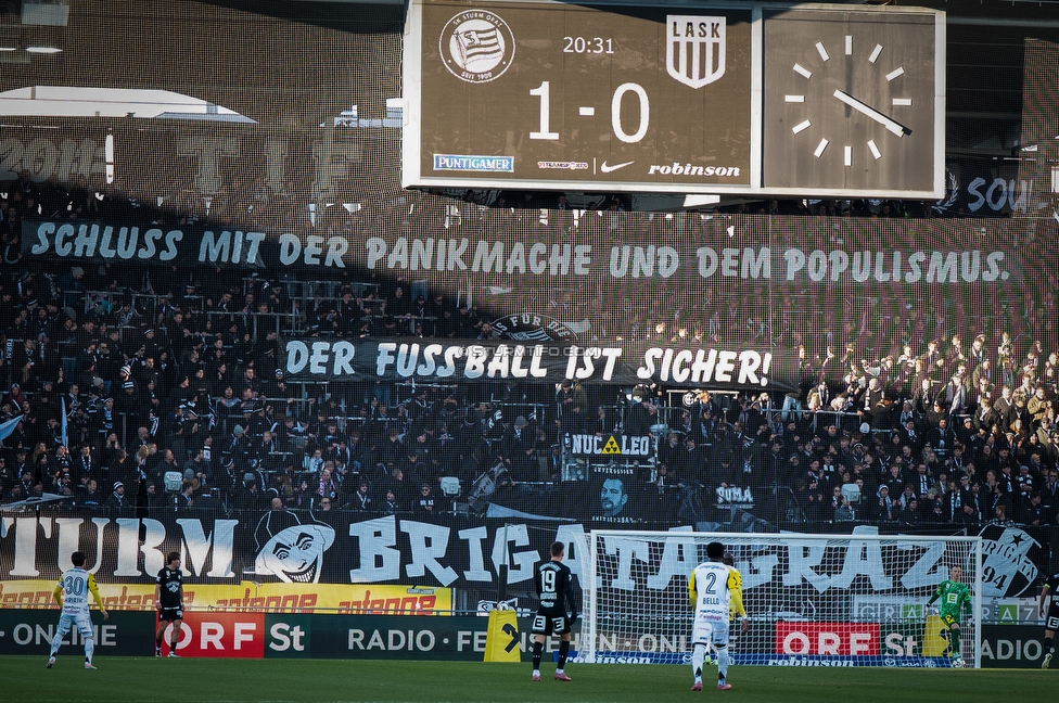 Sturm Graz - LASK
Oesterreichische Fussball Bundesliga, 14. Runde, SK Sturm Graz - LASK, Stadion Liebenau Graz, 23.11.2025. 

Foto zeigt Fans von Sturm mit einem Spruchband
Schlüsselwörter: repression