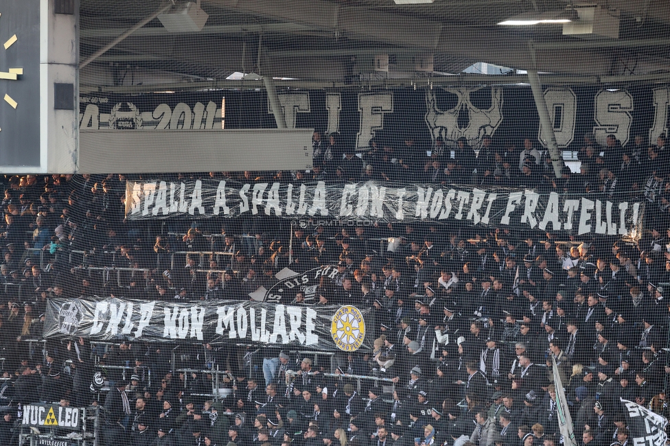 Sturm Graz - LASK
Oesterreichische Fussball Bundesliga, 14. Runde, SK Sturm Graz - LASK, Stadion Liebenau Graz, 23.11.2025. 

Foto zeigt Fans von Sturm mit einem Spruchband
Schlüsselwörter: carrara