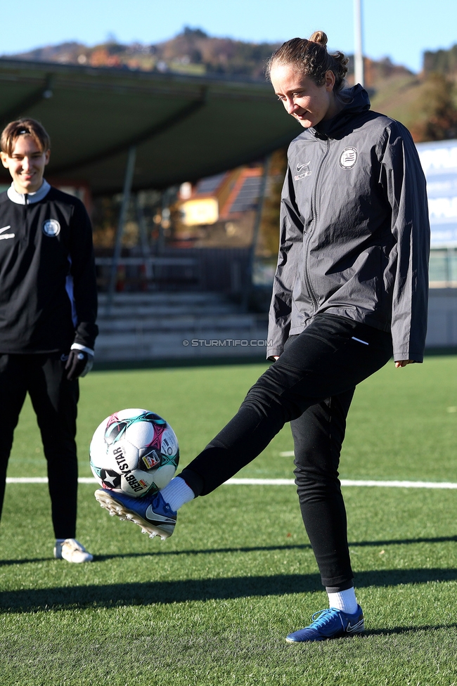Sturm Damen - Suedburgenland Hartberg
OEFB Frauen Bundesliga, 13. Runde, SK Sturm Graz Damen - SpG Suedburgenland TSV Hartberg, Koralmstadion Deutschlandsberg, 23.11.2025. 

Foto zeigt Maria Kunstek (Sturm Damen)
