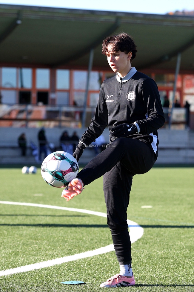 Sturm Damen - Suedburgenland Hartberg
OEFB Frauen Bundesliga, 13. Runde, SK Sturm Graz Damen - SpG Suedburgenland TSV Hartberg, Koralmstadion Deutschlandsberg, 23.11.2025. 

Foto zeigt Leonie Christin Tragl (Sturm Damen)
