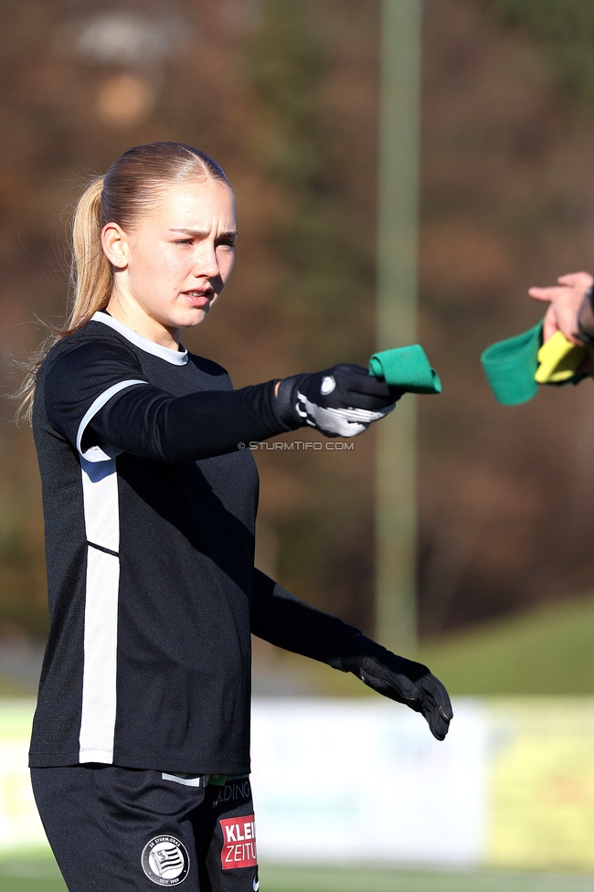 Sturm Damen - Suedburgenland Hartberg
OEFB Frauen Bundesliga, 13. Runde, SK Sturm Graz Damen - SpG Suedburgenland TSV Hartberg, Koralmstadion Deutschlandsberg, 23.11.2025. 

Foto zeigt Lena Breznik (Sturm Damen)
