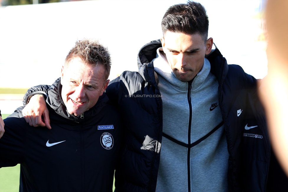 Sturm Damen - Suedburgenland Hartberg
OEFB Frauen Bundesliga, 13. Runde, SK Sturm Graz Damen - SpG Suedburgenland TSV Hartberg, Koralmstadion Deutschlandsberg, 23.11.2025. 

Foto zeigt Daniel Gutschi (Torwart-Trainer Sturm Damen) und Tode Djakovic (Cheftrainer Sturm Damen)
