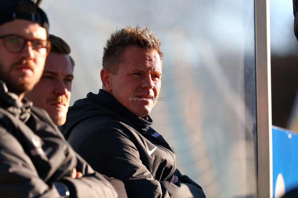 Sturm Damen - Suedburgenland Hartberg
OEFB Frauen Bundesliga, 13. Runde, SK Sturm Graz Damen - SpG Suedburgenland TSV Hartberg, Koralmstadion Deutschlandsberg, 23.11.2025. 

Foto zeigt Daniel Gutschi (Torwart-Trainer Sturm Damen)
