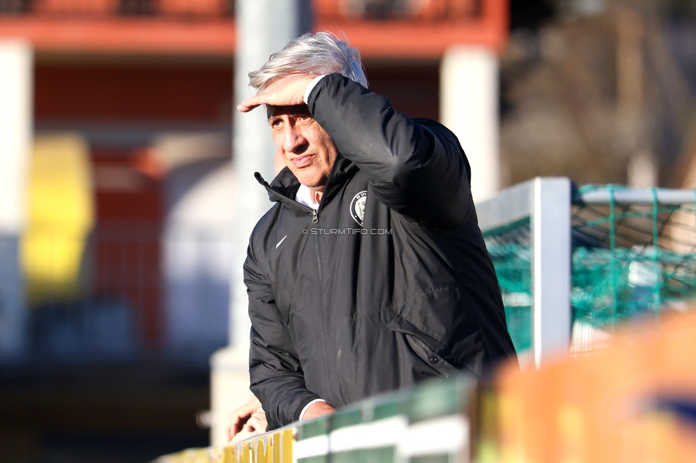 Sturm Damen - Suedburgenland Hartberg
OEFB Frauen Bundesliga, 13. Runde, SK Sturm Graz Damen - SpG Suedburgenland TSV Hartberg, Koralmstadion Deutschlandsberg, 23.11.2025. 

Foto zeigt Helmut Degen (Organisatorischer Leiter Sturm Damen)
