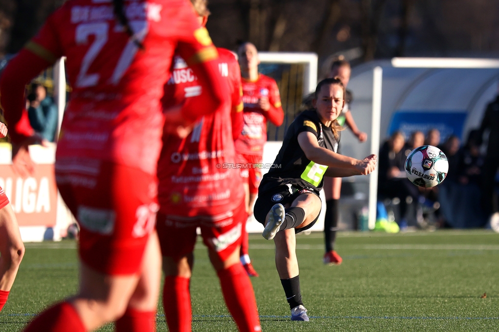 Sturm Damen - Suedburgenland Hartberg
OEFB Frauen Bundesliga, 13. Runde, SK Sturm Graz Damen - SpG Suedburgenland TSV Hartberg, Koralmstadion Deutschlandsberg, 23.11.2025. 

Foto zeigt Julia Keutz (Sturm Damen)
