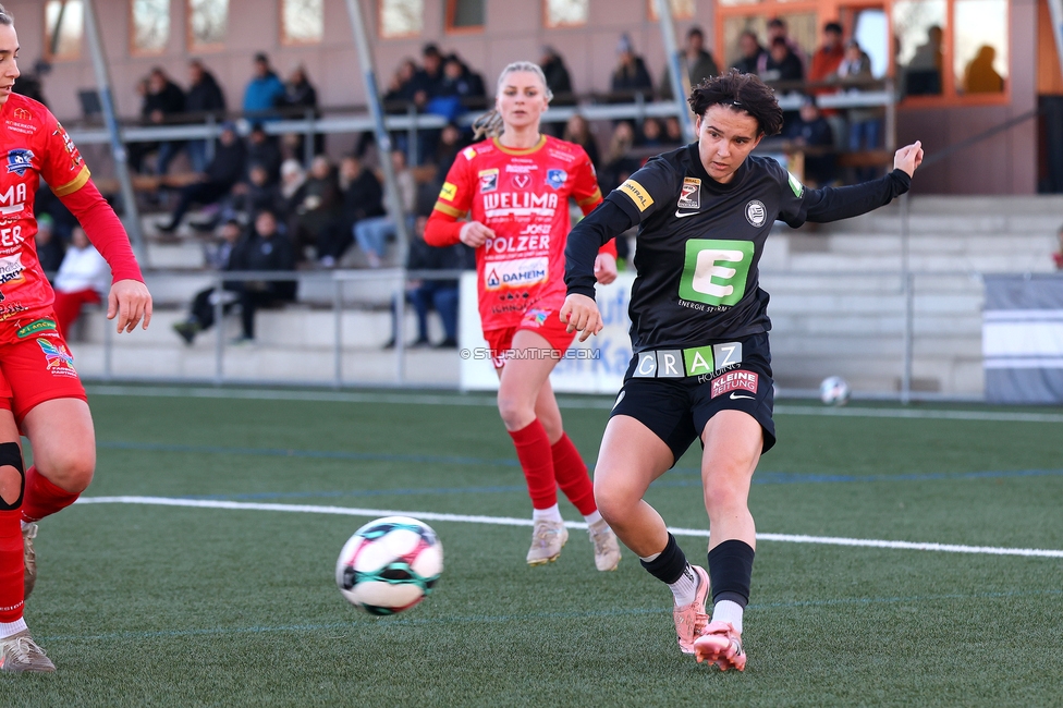 Sturm Damen - Suedburgenland Hartberg
OEFB Frauen Bundesliga, 13. Runde, SK Sturm Graz Damen - SpG Suedburgenland TSV Hartberg, Koralmstadion Deutschlandsberg, 23.11.2025. 

Foto zeigt Leonie Christin Tragl (Sturm Damen)
