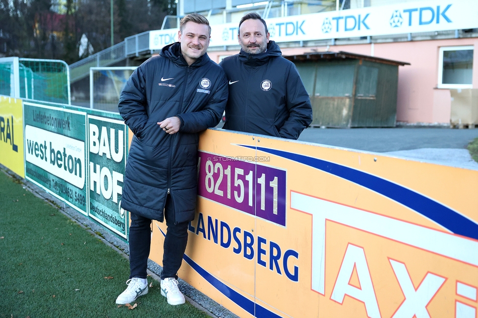 Sturm Damen - Suedburgenland Hartberg
OEFB Frauen Bundesliga, 13. Runde, SK Sturm Graz Damen - SpG Suedburgenland TSV Hartberg, Koralmstadion Deutschlandsberg, 23.11.2025. 

Foto zeigt Michael Erlitz (Sportdirektor Sturm Damen)
