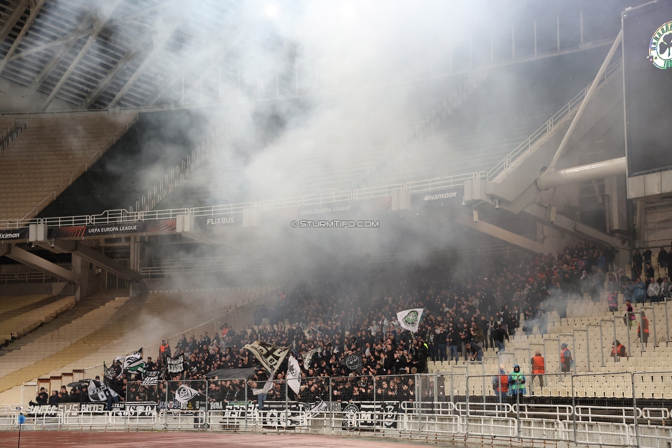 Panathinaikos - Sturm Graz
UEFA Europa League Gruppenphase 5. Spieltag, FC Panathinaikos - SK Sturm Graz, Olympiastadion Athen, 27.11.2025. 

Foto zeigt Fans von Sturm
Schlüsselwörter: pyrotechnik