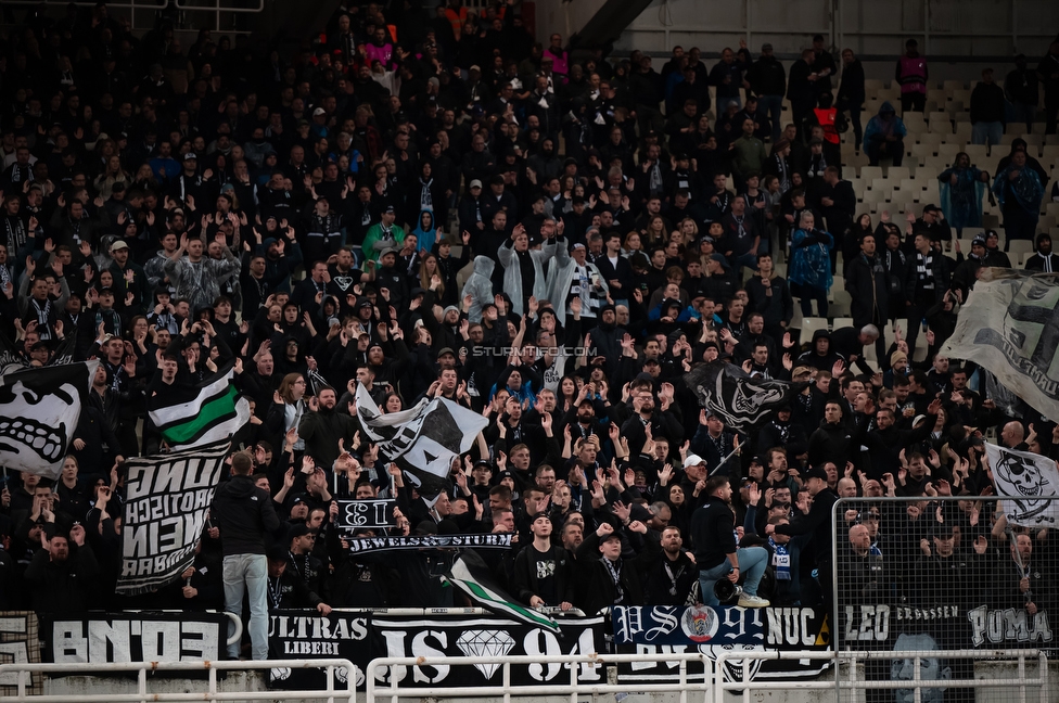 Panathinaikos - Sturm Graz
UEFA Europa League Gruppenphase 5. Spieltag, FC Panathinaikos - SK Sturm Graz, Olympiastadion Athen, 27.11.2025. 

Foto zeigt Fans von Sturm
