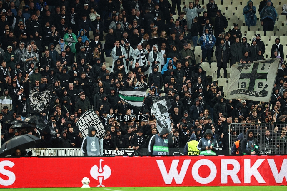 Panathinaikos - Sturm Graz
UEFA Europa League Gruppenphase 5. Spieltag, FC Panathinaikos - SK Sturm Graz, Olympiastadion Athen, 27.11.2025. 

Foto zeigt Fans von Sturm
