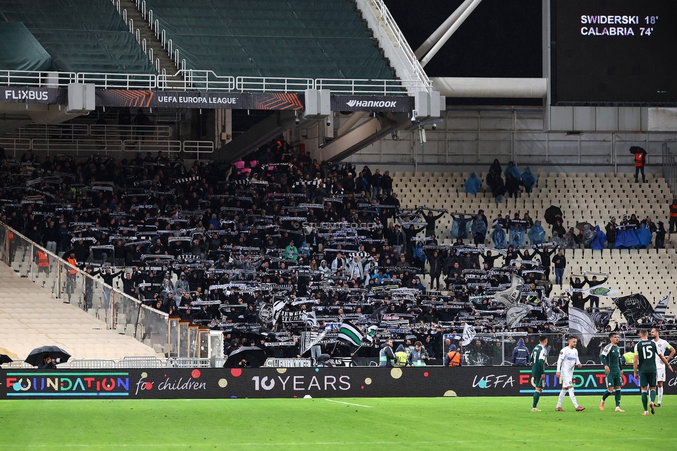 Panathinaikos - Sturm Graz
UEFA Europa League Gruppenphase 5. Spieltag, FC Panathinaikos - SK Sturm Graz, Olympiastadion Athen, 27.11.2025. 

Foto zeigt Fans von Sturm
Schlüsselwörter: schals