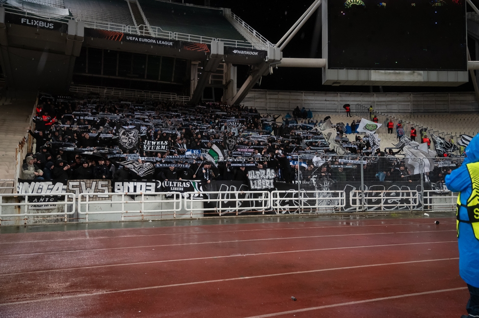Panathinaikos - Sturm Graz
UEFA Europa League Gruppenphase 5. Spieltag, FC Panathinaikos - SK Sturm Graz, Olympiastadion Athen, 27.11.2025. 

Foto zeigt Fans von Sturm
Schlüsselwörter: schals