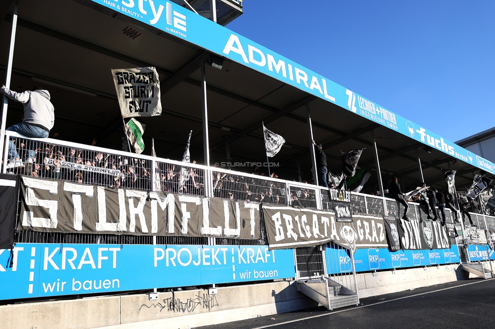Hartberg - Sturm Graz
Oesterreichische Fussball Bundesliga, 15. Runde, TSV Hartberg - SK Sturm Graz, PROfertil Arena Hartberg, 30.11.2025. 

Foto zeigt Fans von Sturm
