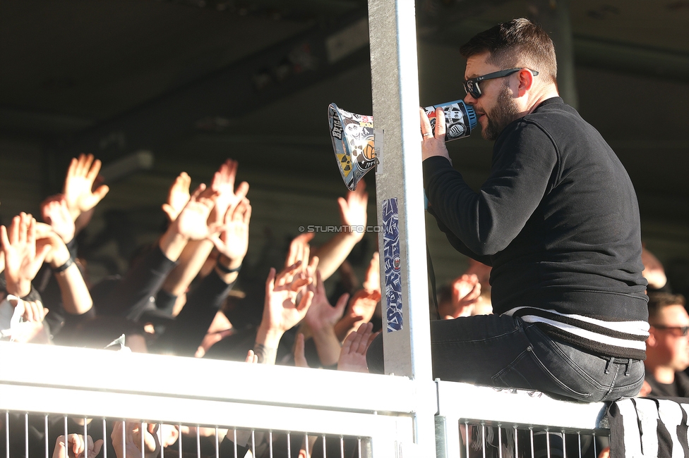 Hartberg - Sturm Graz
Oesterreichische Fussball Bundesliga, 15. Runde, TSV Hartberg - SK Sturm Graz, PROfertil Arena Hartberg, 30.11.2025. 

Foto zeigt Fans von Sturm
