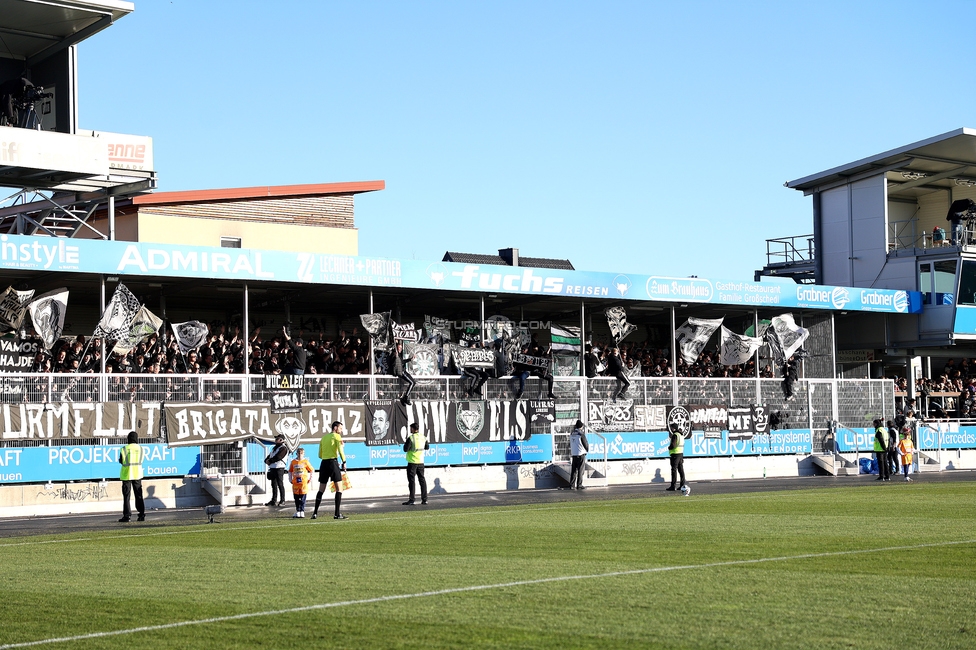Hartberg - Sturm Graz
Oesterreichische Fussball Bundesliga, 15. Runde, TSV Hartberg - SK Sturm Graz, PROfertil Arena Hartberg, 30.11.2025. 

Foto zeigt Fans von Sturm
