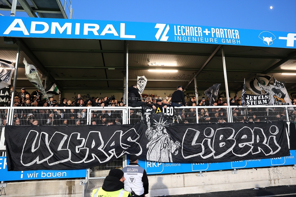 Hartberg - Sturm Graz
Oesterreichische Fussball Bundesliga, 15. Runde, TSV Hartberg - SK Sturm Graz, PROfertil Arena Hartberg, 30.11.2025. 

Foto zeigt Fans von Sturm
