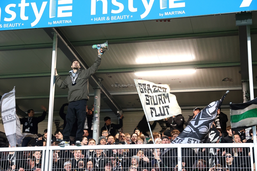 Hartberg - Sturm Graz
Oesterreichische Fussball Bundesliga, 15. Runde, TSV Hartberg - SK Sturm Graz, PROfertil Arena Hartberg, 30.11.2025. 

Foto zeigt Fans von Sturm
