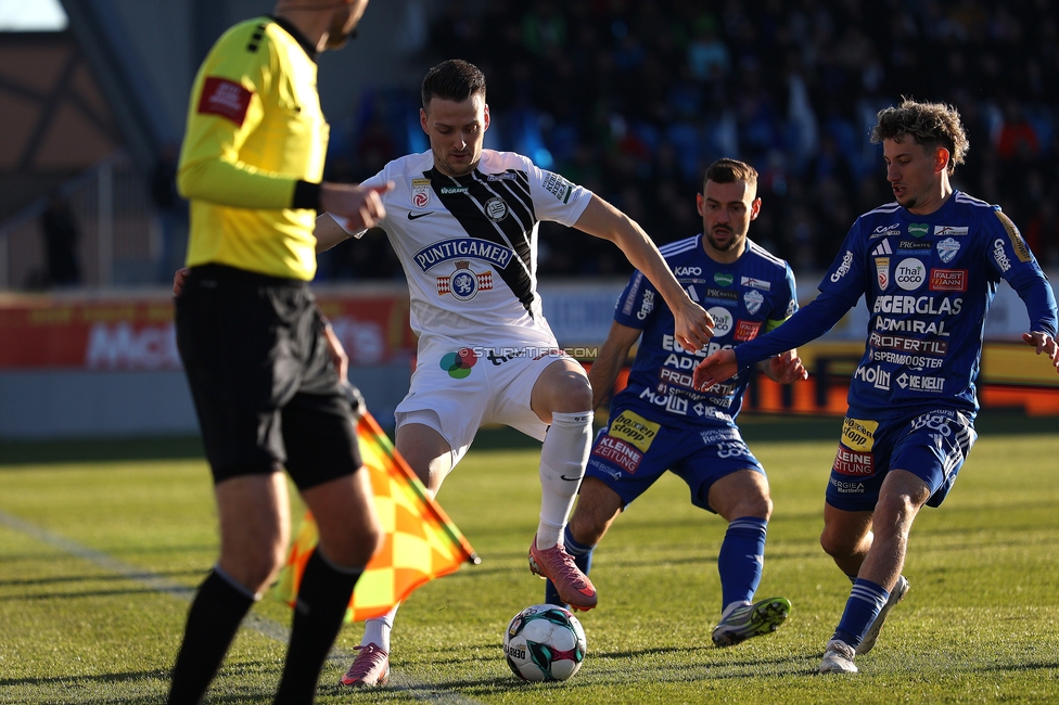 Hartberg - Sturm Graz
Oesterreichische Fussball Bundesliga, 15. Runde, TSV Hartberg - SK Sturm Graz, PROfertil Arena Hartberg, 30.11.2025. 

Foto zeigt Dimitri Lavalee (Sturm)
