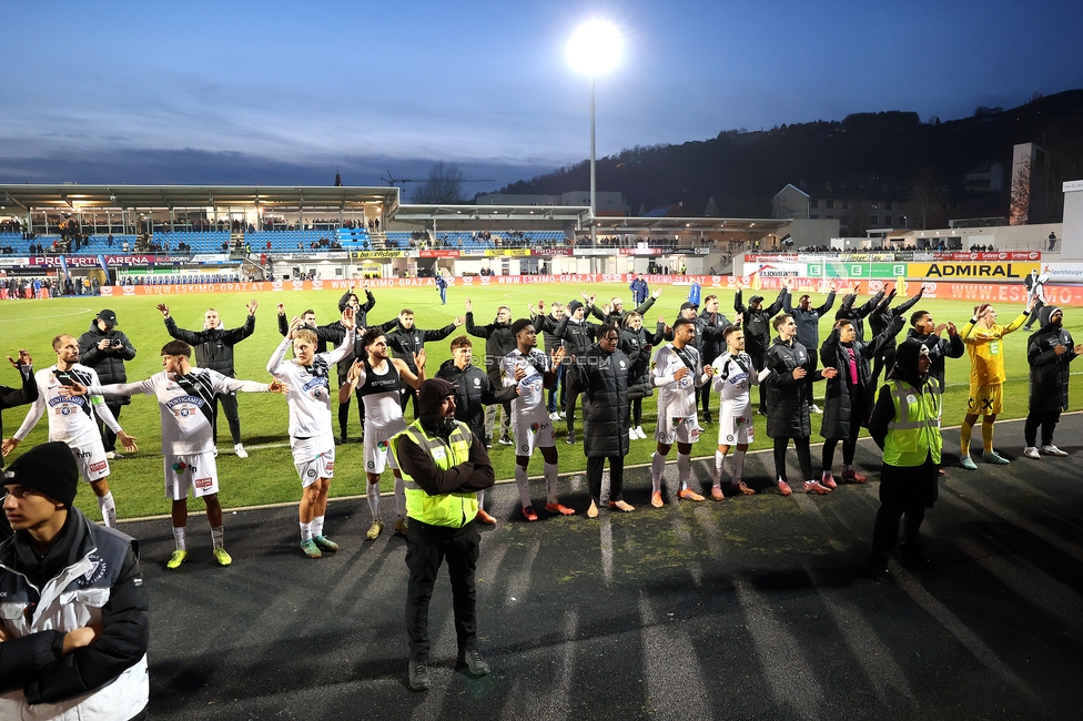 Hartberg - Sturm Graz
Oesterreichische Fussball Bundesliga, 15. Runde, TSV Hartberg - SK Sturm Graz, PROfertil Arena Hartberg, 30.11.2025. 

Foto zeigt die Mannschaft von Sturm
