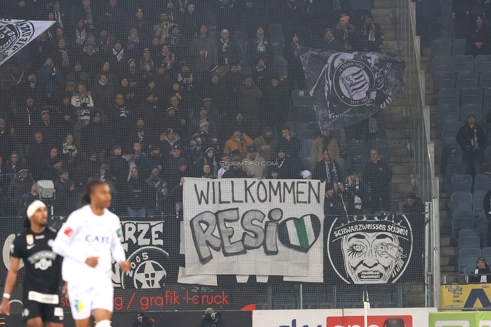 Sturm Graz - Wattens
Oesterreichische Fussball Bundesliga, 4. Runde, SK Sturm Graz - WSG Tirol, Stadion Liebenau Graz, 03.12.2025. 

Foto zeigt Fans von Sturm mit einem Spruchband

