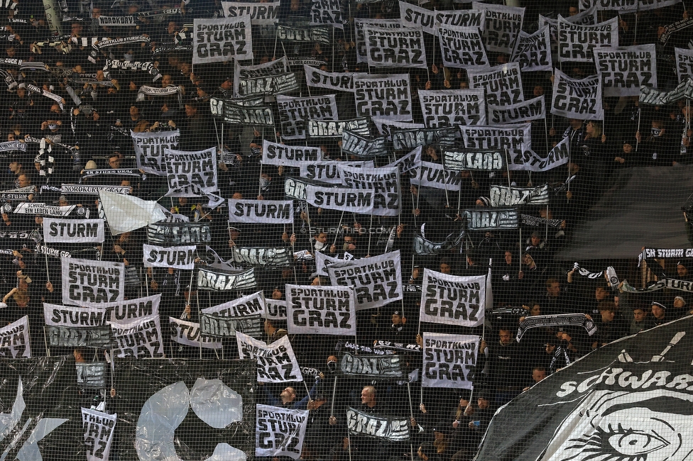Sturm Graz - GAK
Oesterreichische Fussball Bundesliga, 16. Runde, SK Sturm Graz - Grazer AK, Stadion Liebenau Graz, 07.12.2025. 

Foto zeigt Fans von Sturm mit einer Choreografie
Schlüsselwörter: generationchaos
