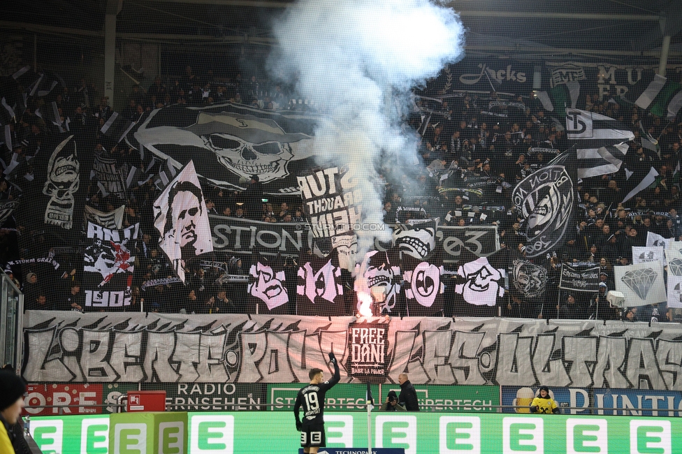 Sturm Graz - GAK
Oesterreichische Fussball Bundesliga, 16. Runde, SK Sturm Graz - Grazer AK, Stadion Liebenau Graz, 07.12.2025. 

Foto zeigt Fans von Sturm mit einer Choreografie
Schlüsselwörter: bastion tifosi