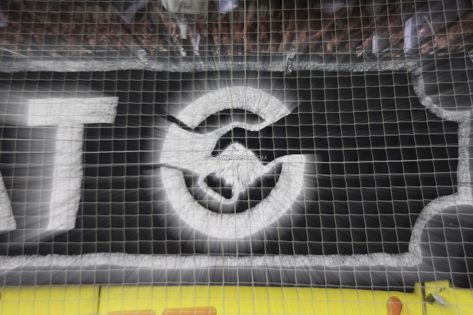 Sturm Graz - GAK
Oesterreichische Fussball Bundesliga, 16. Runde, SK Sturm Graz - Grazer AK, Stadion Liebenau Graz, 07.12.2025. 

Foto zeigt Fans von Sturm
Schlüsselwörter: schwoazehelfen