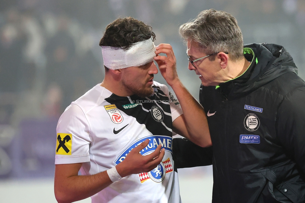 Austria Wien - Sturm Graz
Oesterreichische Fussball Bundesliga, 17. Runde, FK Austria Wien - SK Sturm Graz, Franz Horr Stadion Wien, 14.12.2025. 

Foto zeigt Emir Karic (Sturm)
