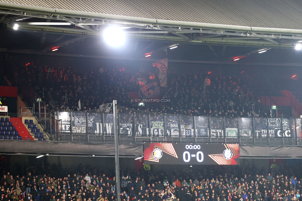 Feyenoord - Sturm Graz
UEFA Europa League Gruppenphase 7. Spieltag, Feyenoord Rotterdam - SK Sturm Graz, Stadion Feijenoord Rotterdam, 22.01.2026. Foto zeigt Fans von Sturm

