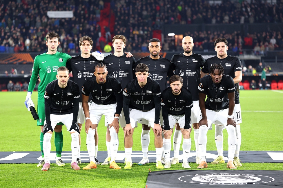 Feyenoord - Sturm Graz
UEFA Europa League Gruppenphase 7. Spieltag, Feyenoord Rotterdam - SK Sturm Graz, Stadion Feijenoord Rotterdam, 22.01.2026. Foto zeigt die Mannschaft von Sturm
