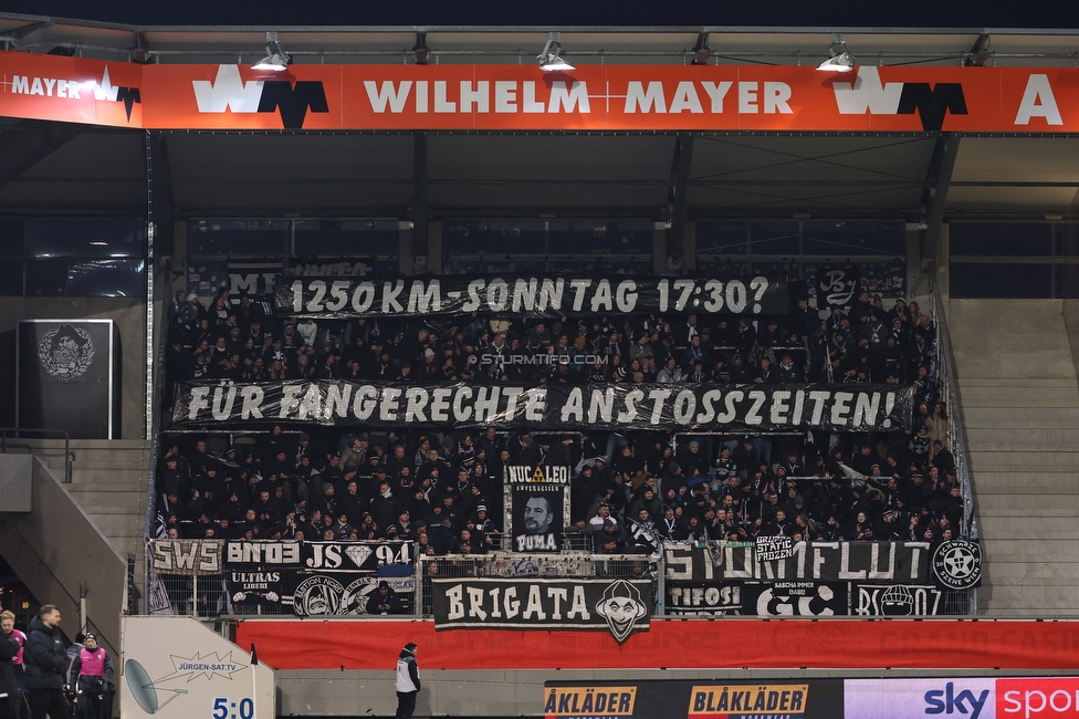 Altach - Sturm Graz
OEFB Cup, Viertelfinale, SC Rheindorf Altach - SK Sturm Graz, Stadion Schnabelholz Altach, 01.02.2026. Foto zeigt Fans von Sturm mit einem Spruchband
