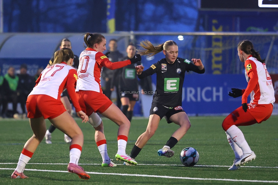 Sturm Damen - RB Salzburg
OEFB Frauen Bundesliga, 15. Runde, SK Sturm Graz Damen - RB Salzburg, Koralmstadion Deutschlandsberg , 21.02.2026. Foto zeigt Lena Breznik (Sturm Damen)

