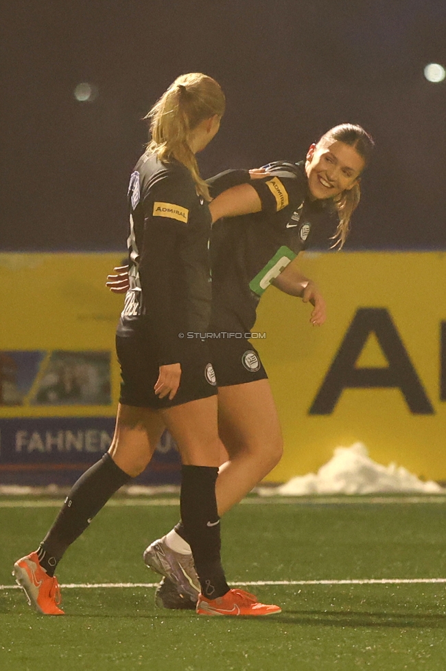 Sturm Damen - RB Salzburg
OEFB Frauen Bundesliga, 15. Runde, SK Sturm Graz Damen - RB Salzburg, Koralmstadion Deutschlandsberg , 21.02.2026. Foto zeigt Lena Breznik (Sturm Damen) und Marie Spiess (Sturm Damen)
