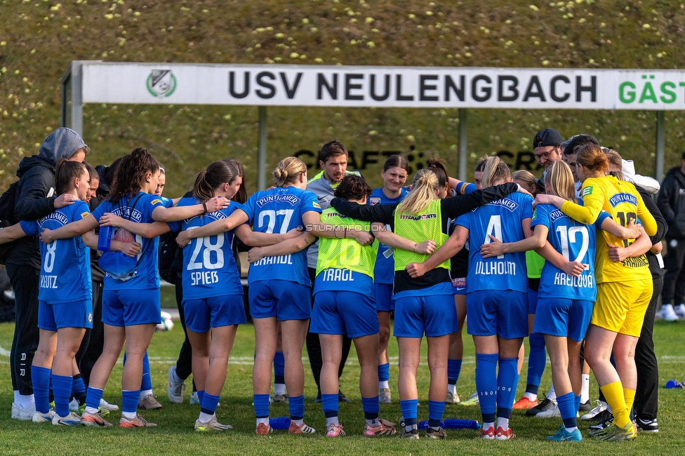 Neulengbach - Sturm Damen
OEFB Frauen Bundesliga, 16. Runde, USV Neulengbach - SK Sturm Graz Damen, Wienerwaldstadion Neulengbach, 14.03.2026Foto zeigt die Mannschaft der Sturm Damen

