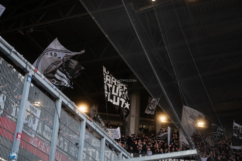 Austria Wien - Sturm Graz
Oesterreichische Fussball Bundesliga, 23. Runde, FK Austria Wien - SK Sturm Graz, Franz Horr Stadion Wien, 15.03.2026.Foto zeigt Fans von Sturm
Schlüsselwörter: sturmflut