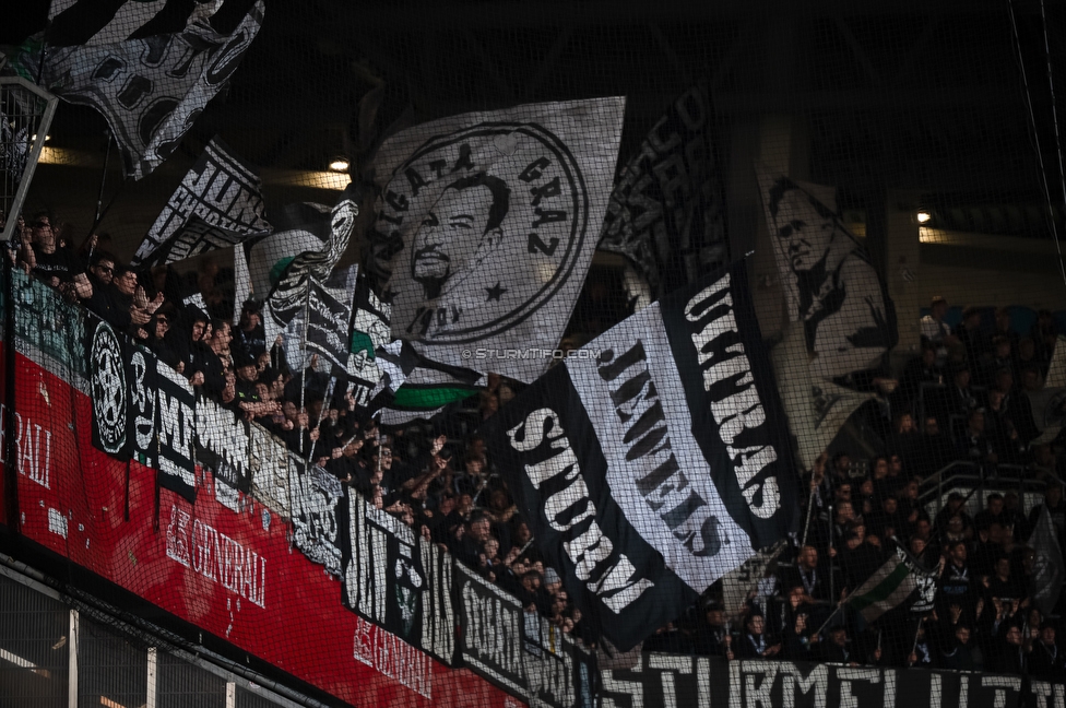 Austria Wien - Sturm Graz
Oesterreichische Fussball Bundesliga, 23. Runde, FK Austria Wien - SK Sturm Graz, Franz Horr Stadion Wien, 15.03.2026.

Foto zeigt Fans von Sturm
Schlüsselwörter: jewels