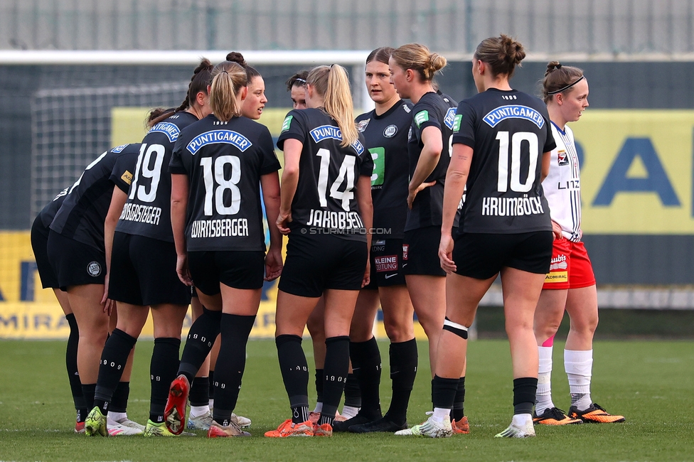 Sturm Damen - BW Linz
OEFB Frauen Bundesliga, 17. Runde, SK Sturm Graz Damen - BW Linz, Trainingszentrum Messendorf, 21.03.2026. Foto zeigt die Mannschaft der Sturm Damen
