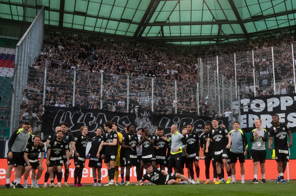 Rapid Wien - Sturm Graz
Oesterreichische Fussball Bundesliga, 25. Runde, SK Rapid Wien - SK Sturm Graz, Franz Horr Stadion Wien, 05.04.2026.Foto zeigt die Mannschaft von Sturm und Fans von Sturm
