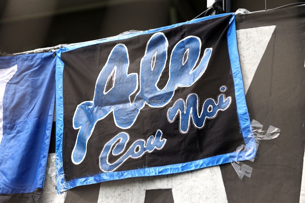 Sturm Graz - Hartberg
Oesterreichische Fussball Bundesliga, 26. Runde, SK Sturm Graz - TSV Hartberg, Stadion Graz-Liebenau, 12.04.2026. Foto zeigt Fans von Sturm mit einer Zaunfahne
Schlüsselwörter: pisa