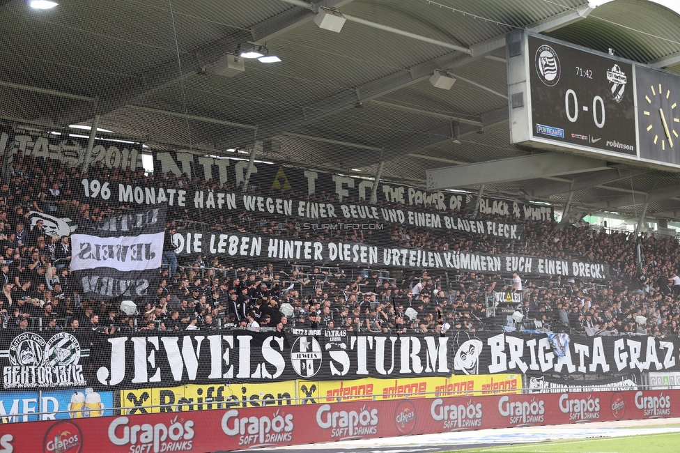 Sturm Graz - Hartberg
Oesterreichische Fussball Bundesliga, 26. Runde, SK Sturm Graz - TSV Hartberg, Stadion Graz-Liebenau, 12.04.2026. Foto zeigt Fans von Sturm mit einem Spruchband
Schlüsselwörter: repression