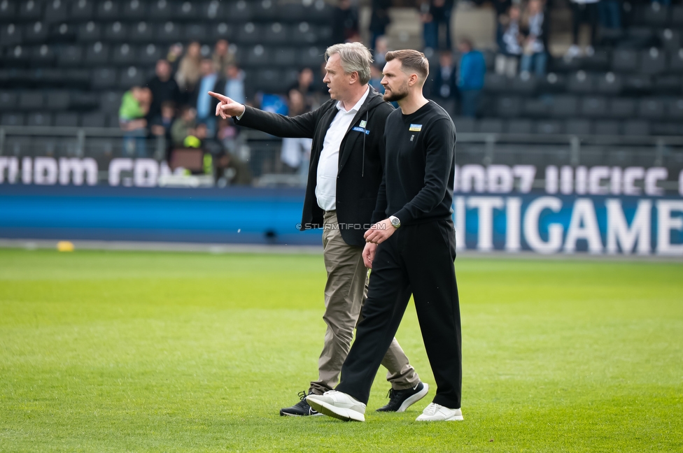 Sturm Graz - Hartberg
Oesterreichische Fussball Bundesliga, 26. Runde, SK Sturm Graz - TSV Hartberg, Stadion Graz-Liebenau, 12.04.2026. Foto zeigt Christian Jauk (Praesident Sturm) und Fabio Ingolitsch (Cheftrainer Sturm)

