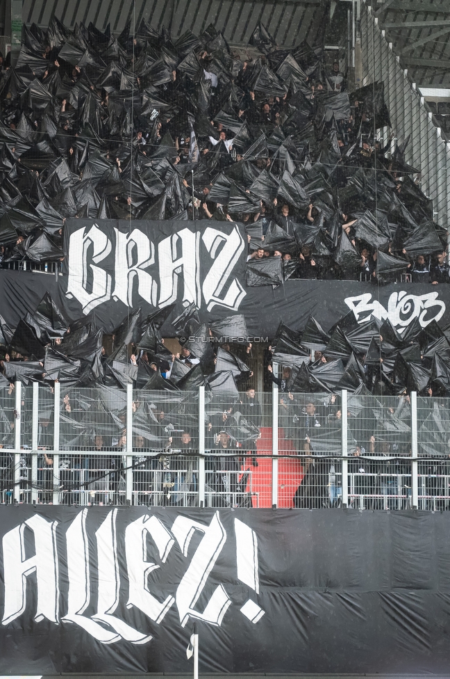 LASK - Sturm Graz
Oesterreichische Fussball Bundesliga, 27. Runde, LASK - SK Sturm Graz, Arena Linz, 19.04.2026.

Foto zeigt Fans von Sturm mit einer Choreografie
